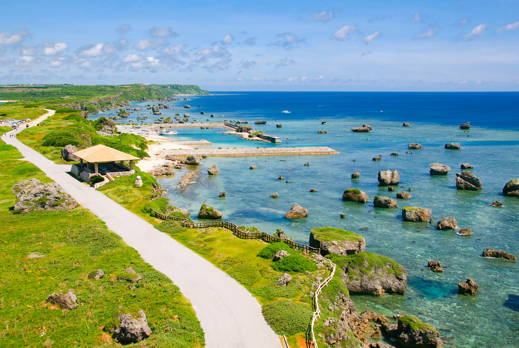 PolesTAR OKINAWA GATEWAY