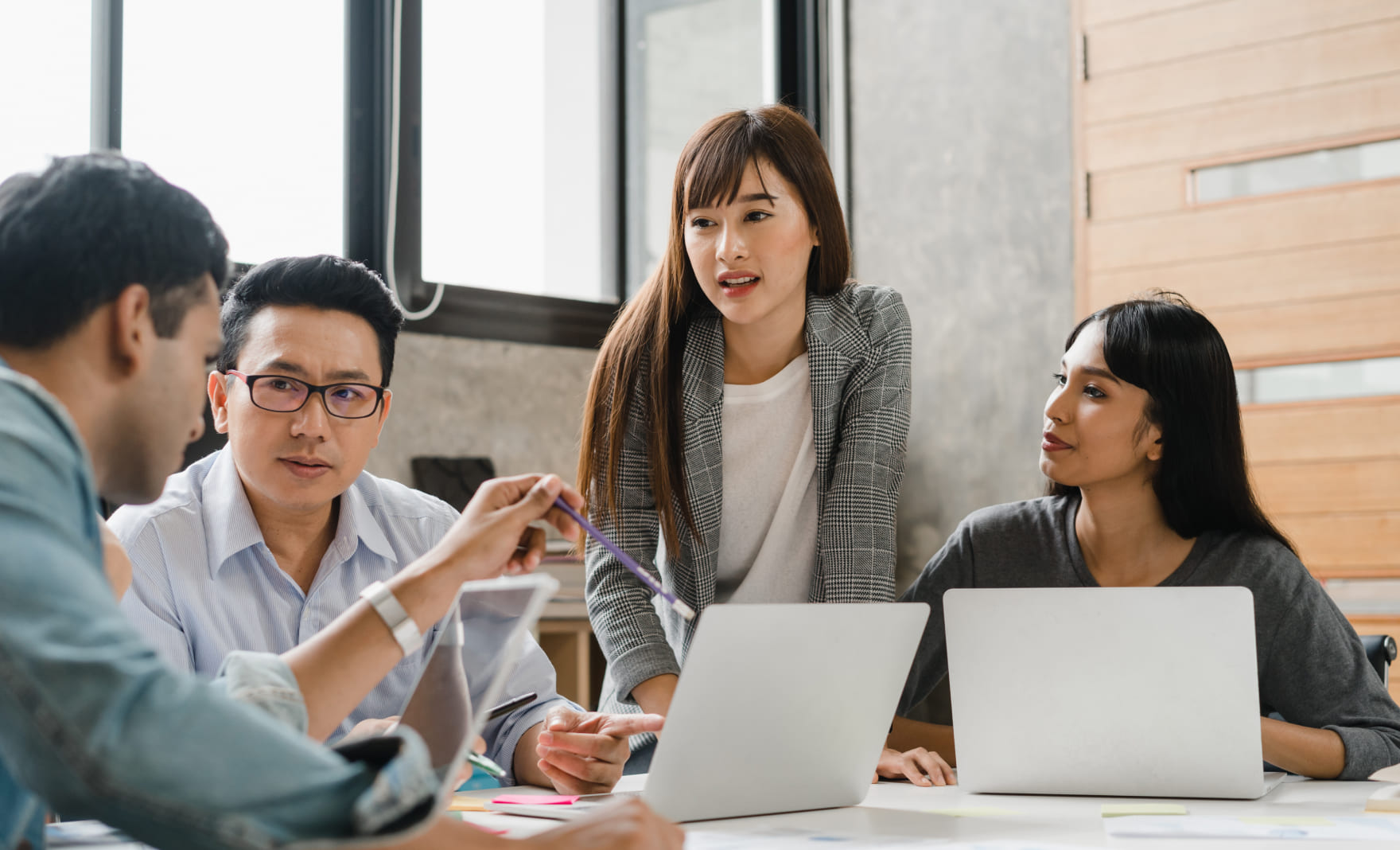 商品・ブランド開発および販路開拓支援